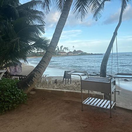 Coconut Palm Beach Restaurant And Rooms Диквелла Экстерьер фото