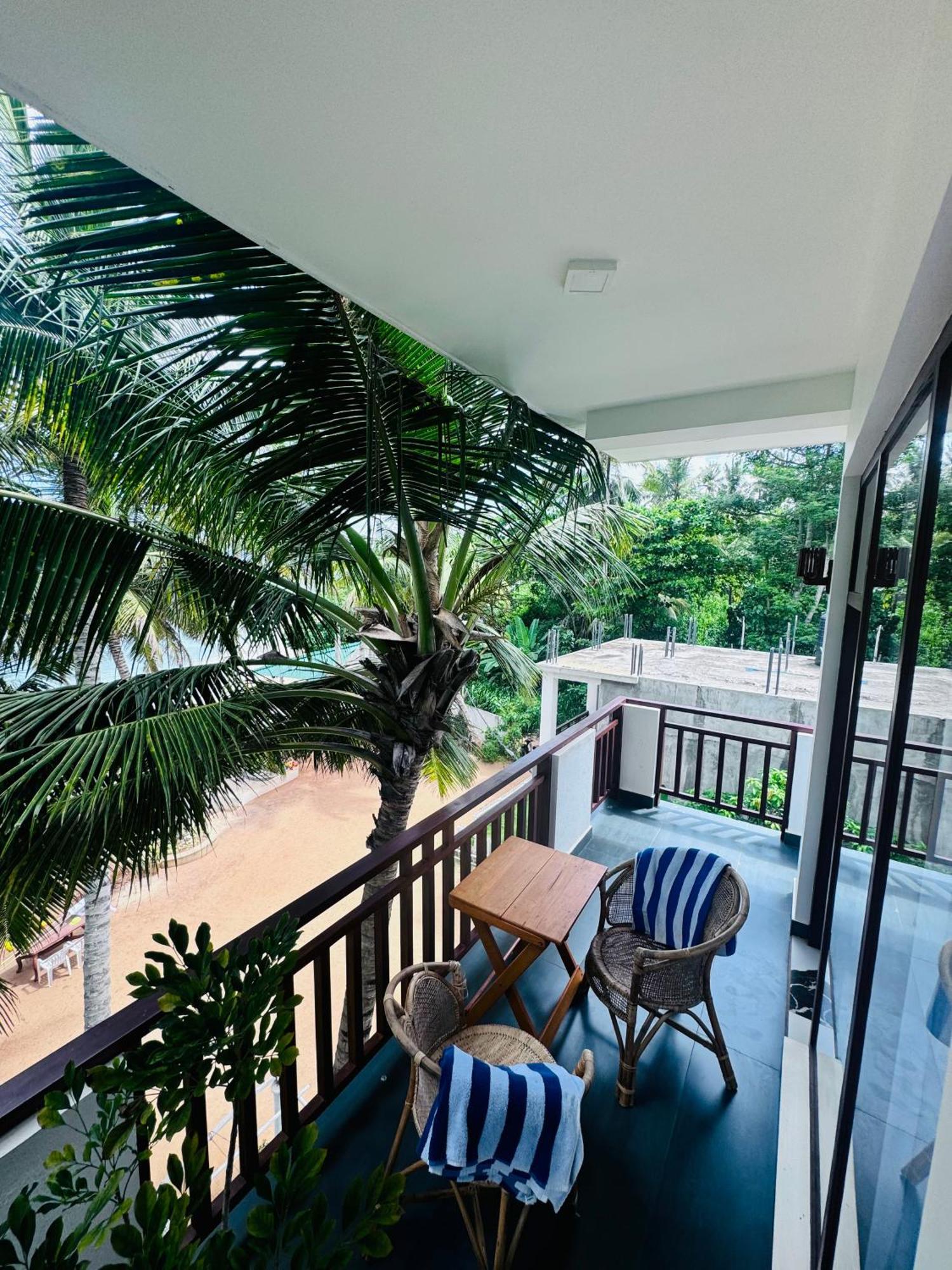 Coconut Palm Beach Restaurant And Rooms Диквелла Экстерьер фото
